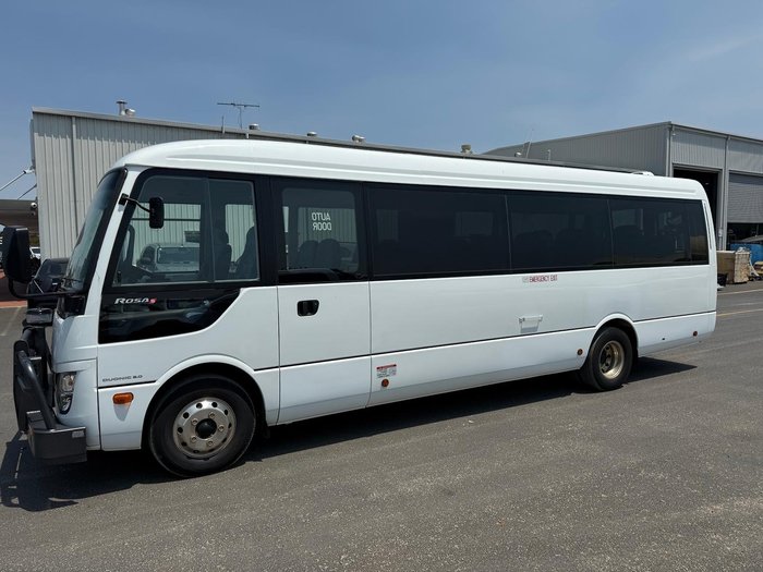 2022 Fuso Rosa Deluxe 25 Seater