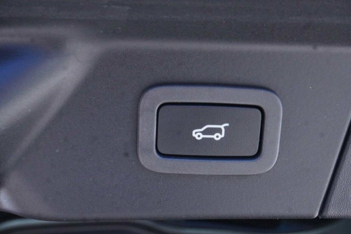 2018 Land Rover Range Rover Velar D240 R-Dynamic