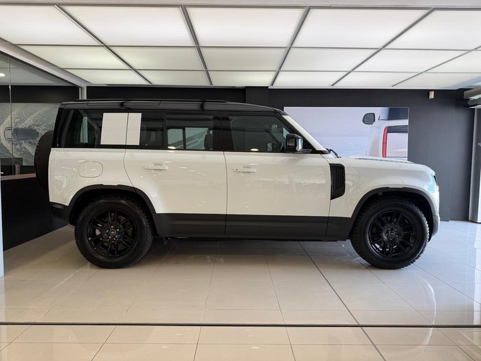 2025 Land Rover Defender 110 D250 S