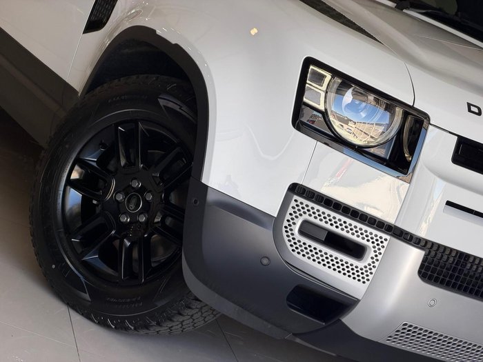 2025 Land Rover Defender 110 D250 S