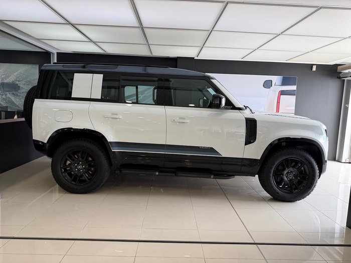 2025 Land Rover Defender 110 D250 S