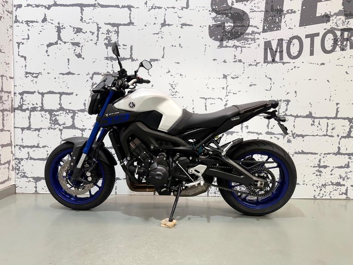 2016 Yamaha MT-09 MT Silver