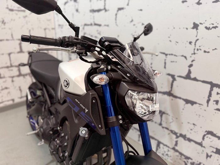 2016 Yamaha MT-09 MT Silver