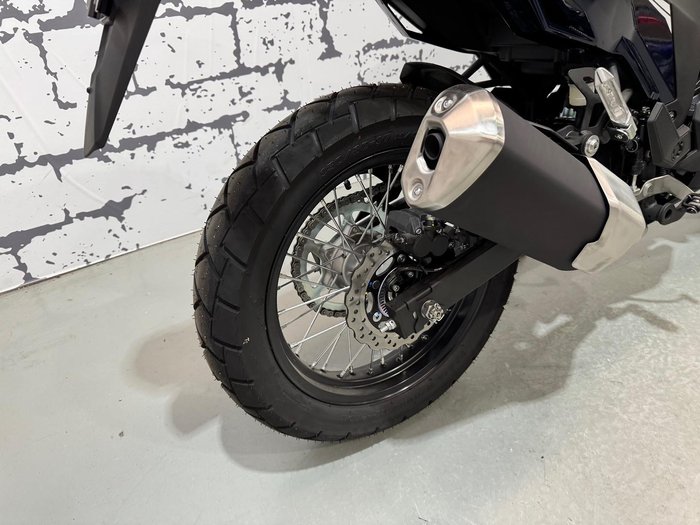 2025 Kawasaki Versys-X 300 (KLE300C) Versys Blue