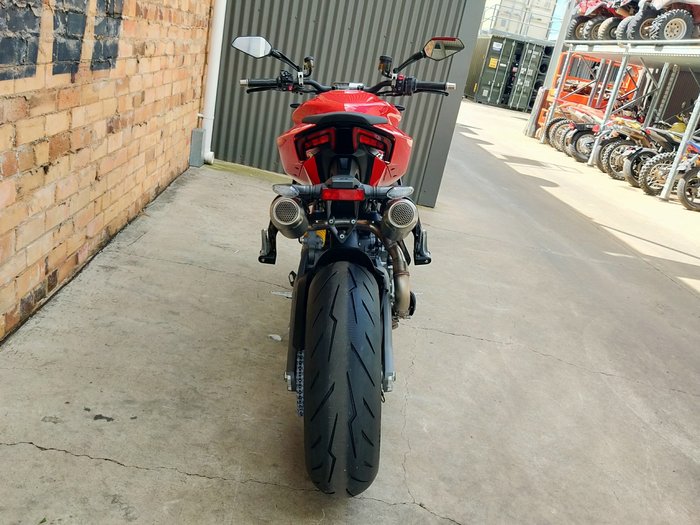 2025 DUCATI STREETFIGHTER V2 ROAD RED