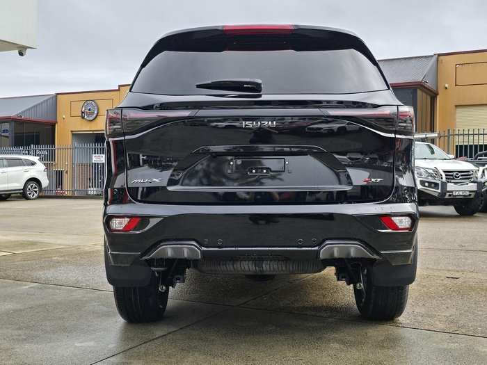 2025 Isuzu MU-X X-TERRAIN