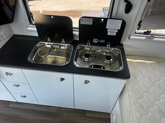 2024 HARD KORR CAMPERS HKC15 H