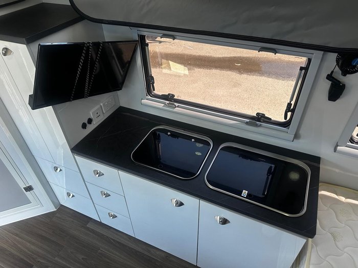 2024 HARD KORR CAMPERS HKC15 H