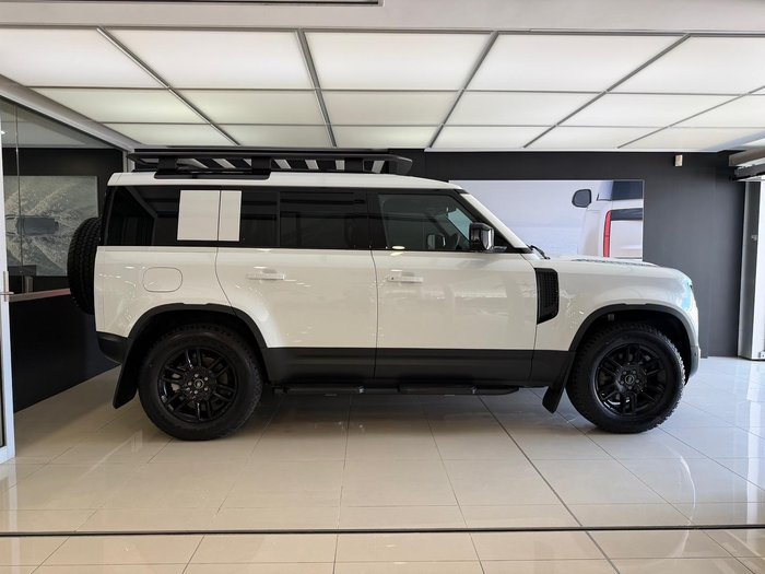 2025 Land Rover Defender 110 D250 S