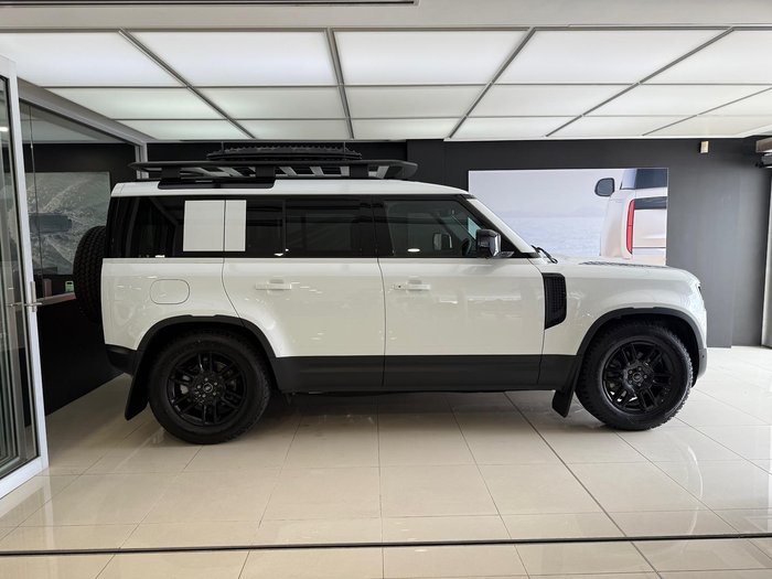 2025 Land Rover Defender 110 D250 S