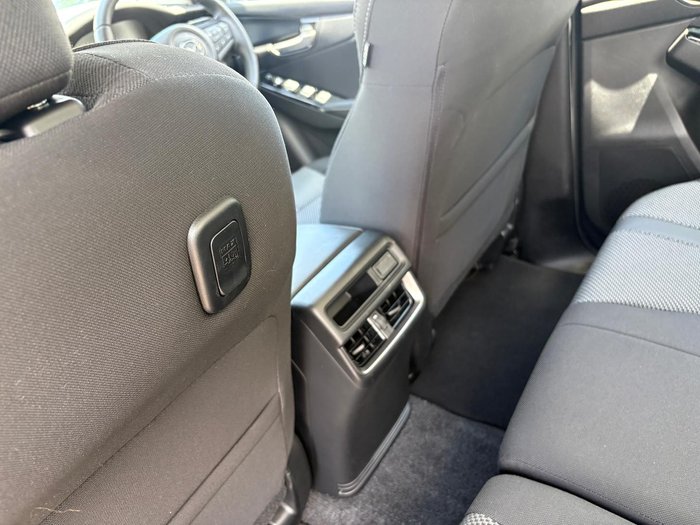 2024 Mazda BT-50 XTR