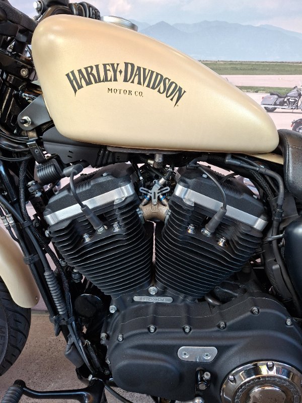 HARLEY-DAVIDSON 2015 HARLEY DAVIDSON 883CC XL883N IRON 883