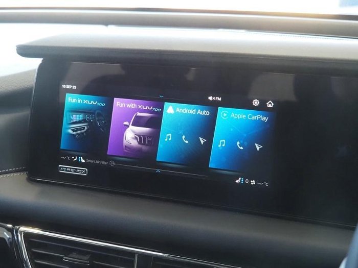 2025 Mahindra XUV700 AX7L