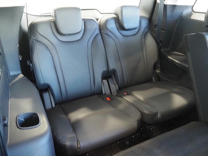 2025 Mahindra XUV700 AX7L