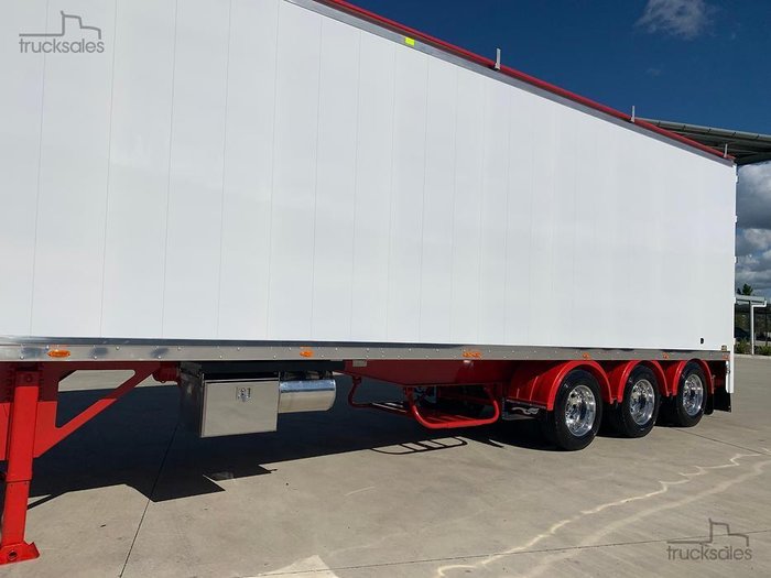 2026 Pumpa Tri Axle