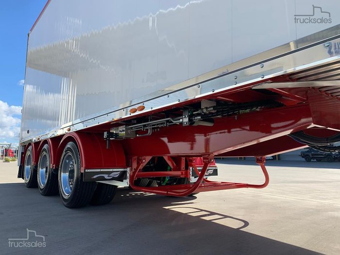 2026 Pumpa Tri Axle