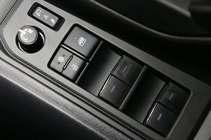 2024 Toyota Landcruiser GXL