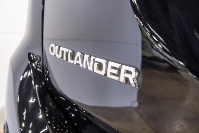 2021 Mitsubishi Outlander LS