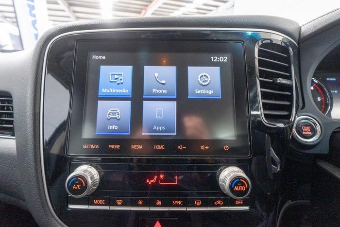 2021 Mitsubishi Outlander LS