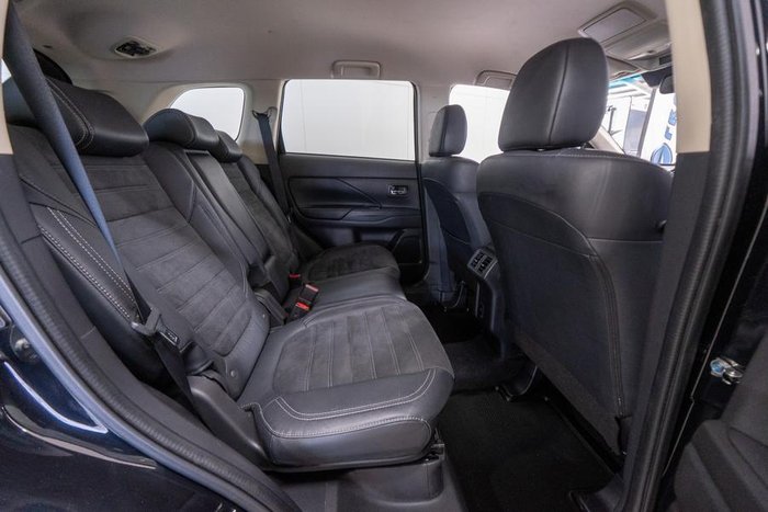 2021 Mitsubishi Outlander LS