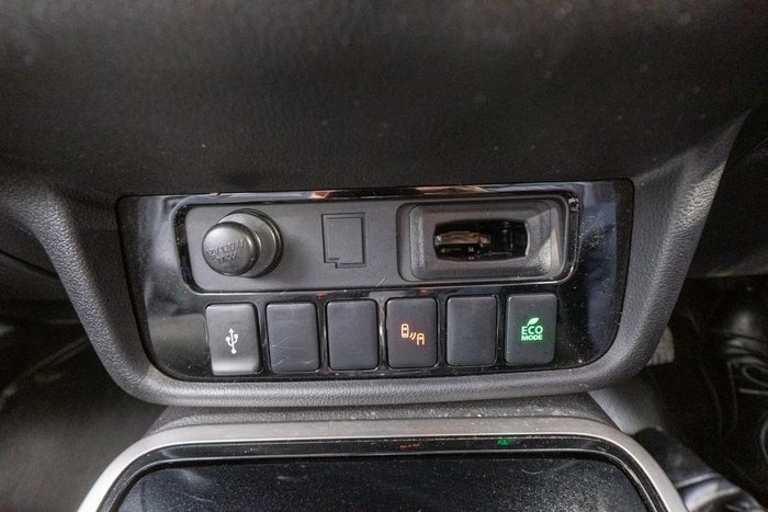 2021 Mitsubishi Outlander LS