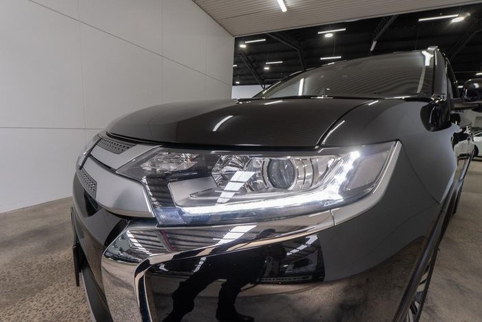 2021 Mitsubishi Outlander LS