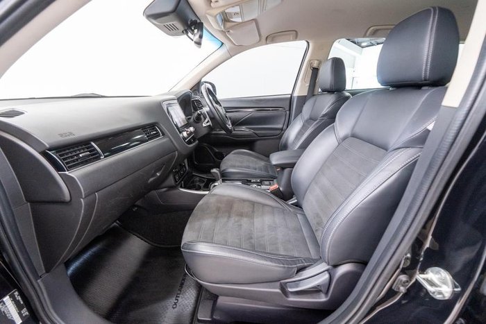 2021 Mitsubishi Outlander LS