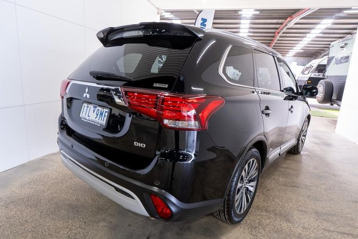 2021 Mitsubishi Outlander LS