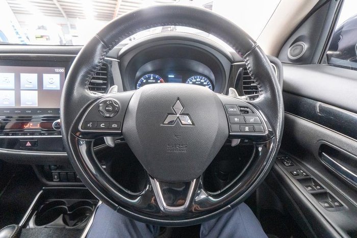 2021 Mitsubishi Outlander LS