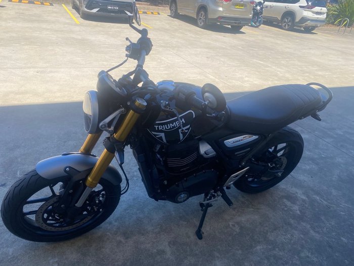 2023 Triumph SPEED 400 Black