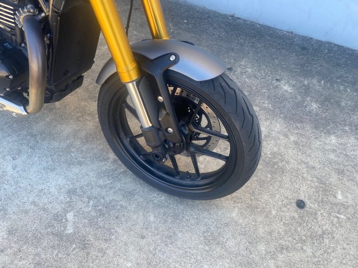 2023 Triumph SPEED 400 Black