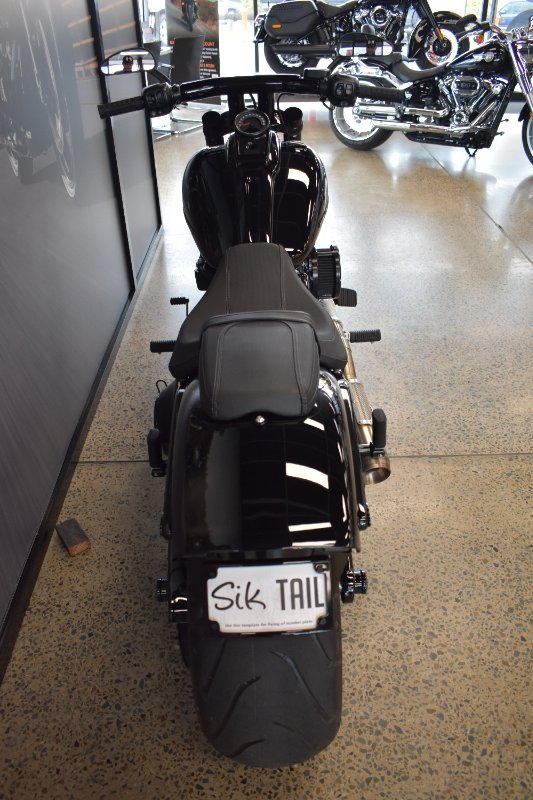 2025 Harley-davidson FXBR BREAKOUT (117) VIVID BLACK