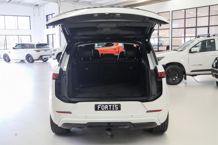 2023 Land Rover Range Rover Sport D250 SE L461 MY23 AWD Fuji White