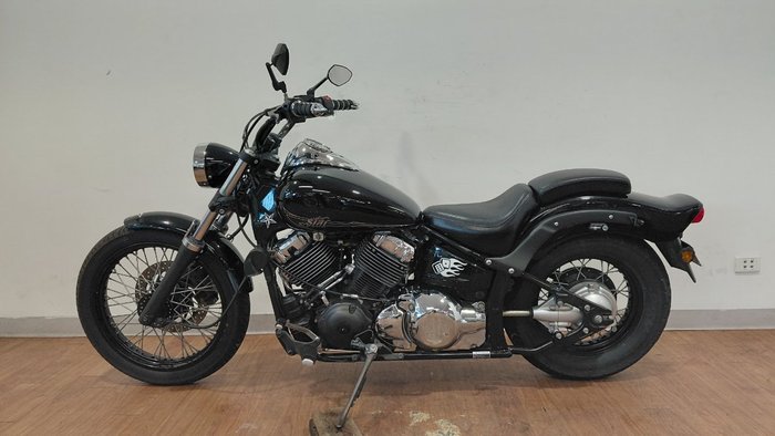 2014 Yamaha XVS650 V-STAR CUSTOM Black