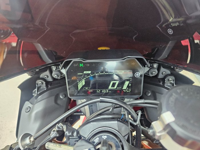 2022 Yamaha YZF-R7LA White