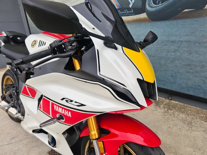 2022 Yamaha YZF-R7LA White