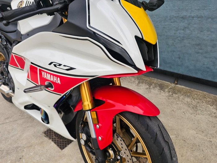 2022 Yamaha YZF-R7LA White