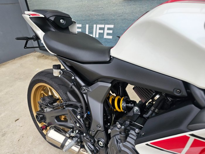 2022 Yamaha YZF-R7LA White