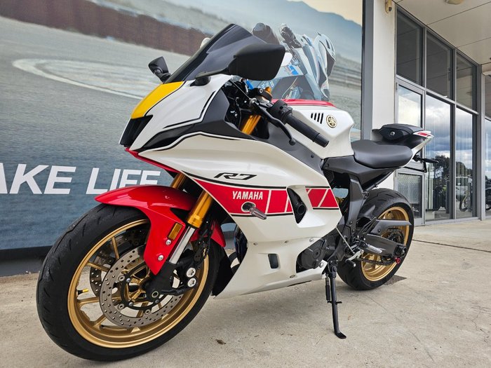 2022 Yamaha YZF-R7LA White