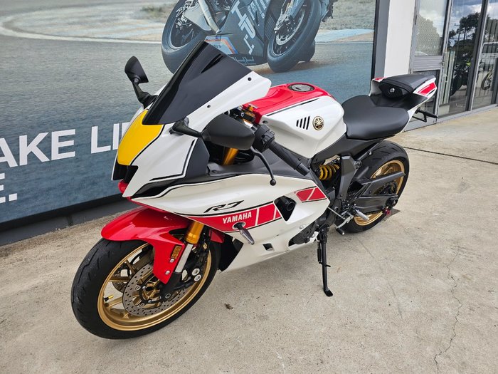 2022 Yamaha YZF-R7LA White