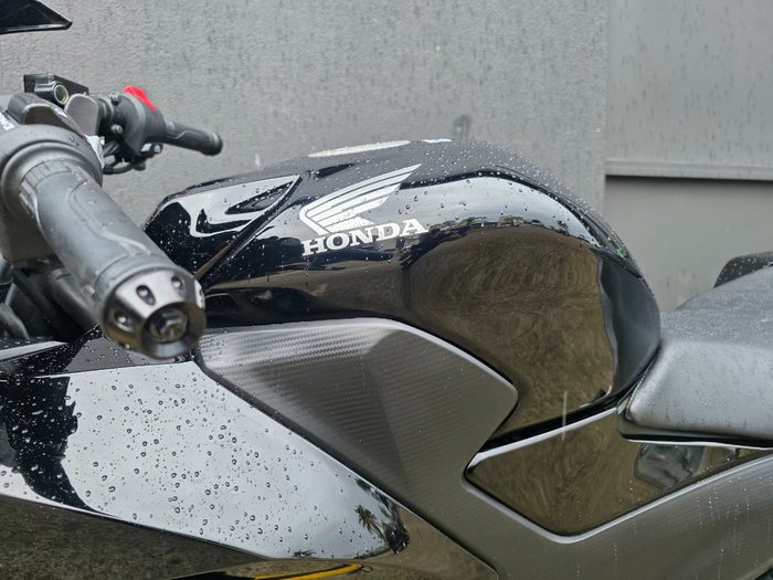 2016 Honda CBR300R BLACK