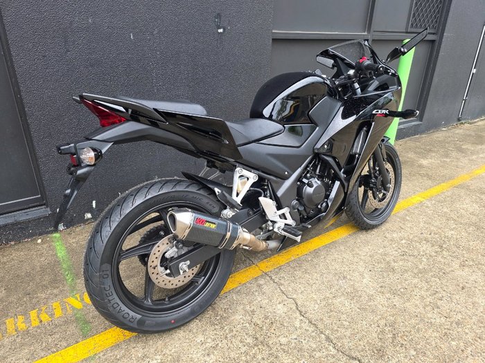 2016 Honda CBR300R BLACK