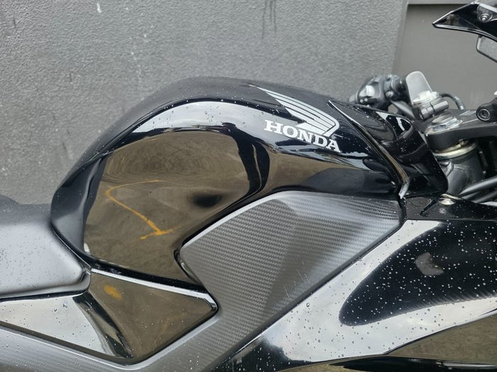 2016 Honda CBR300R BLACK