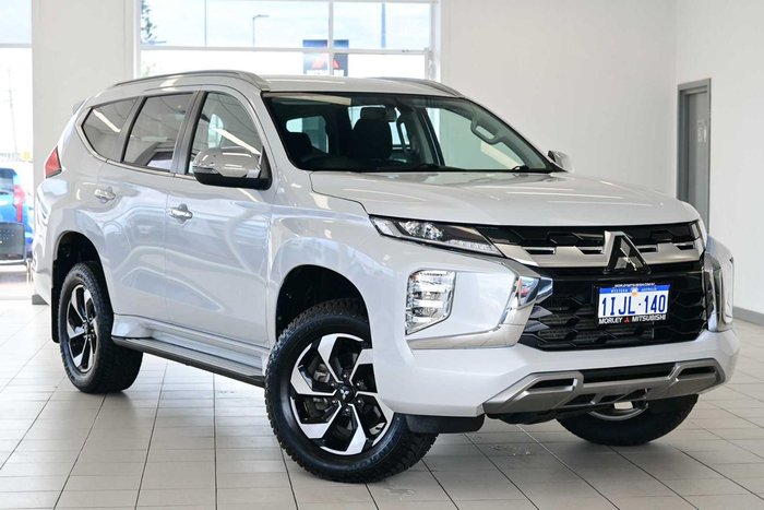 2024 Mitsubishi Pajero Sport GLS