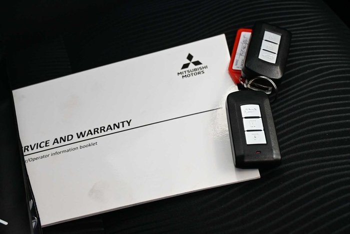 2024 Mitsubishi Pajero Sport GLS