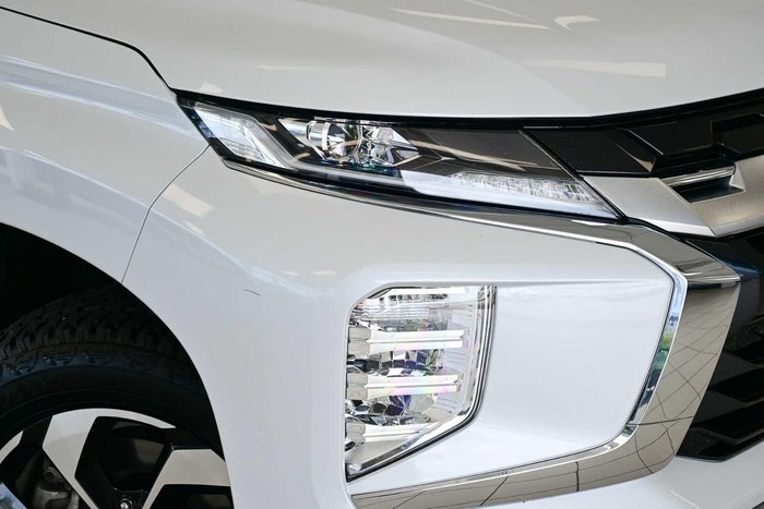 2024 Mitsubishi Pajero Sport GLS