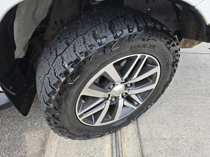 2019 Toyota Hilux SR5