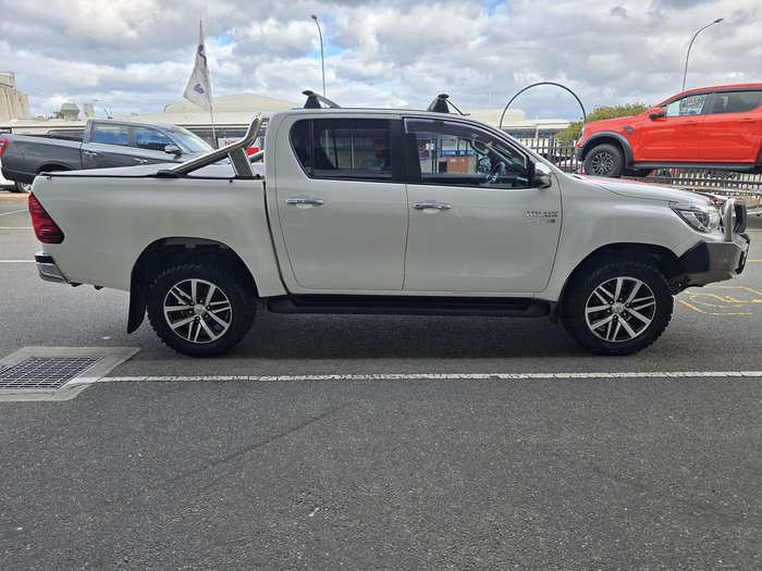 2019 Toyota Hilux SR5