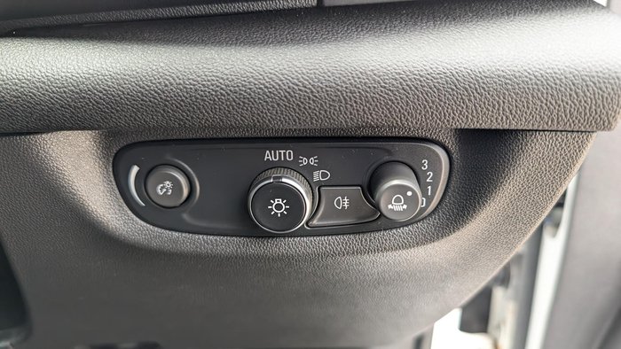 2018 Holden Commodore RS