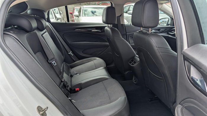 2018 Holden Commodore RS